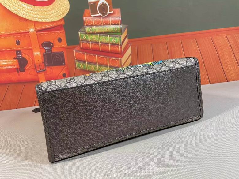 WD648134    31X26.5X14  (2)
